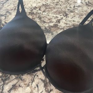 Victoria’s Secret Bombshell Plunge bra size 38 DD
